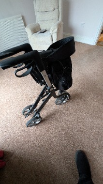 Lightweight 4 wheeled walker 