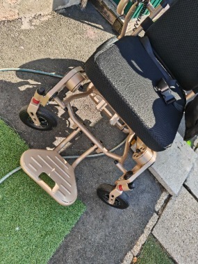 Mobility plus folding electric wheelchair