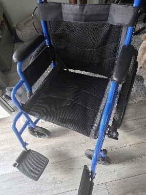 Wheelchair lightweight 18” wide seat