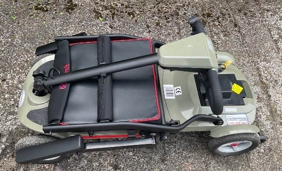 Light electric folding mobility scooter