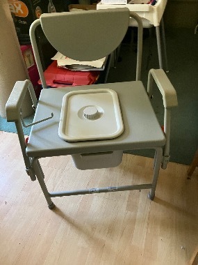 Bariatric commode