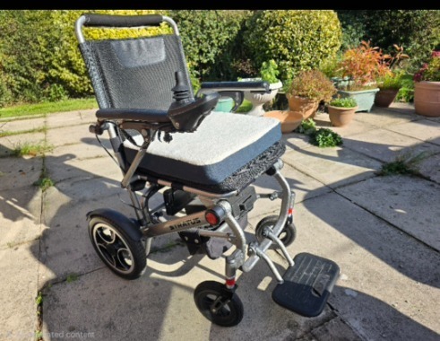 Stratus powered wheelchair