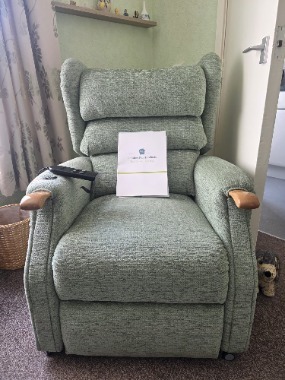 Riser recliner 