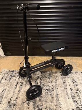 Knee Scooter for ankle and foot injuries