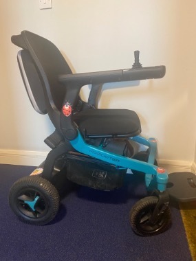 Electric wheelchair Robooter E40