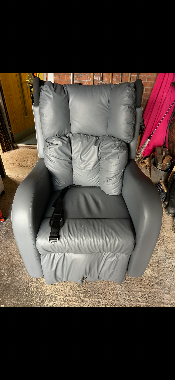 Repose Boston Manual Tilt Chair