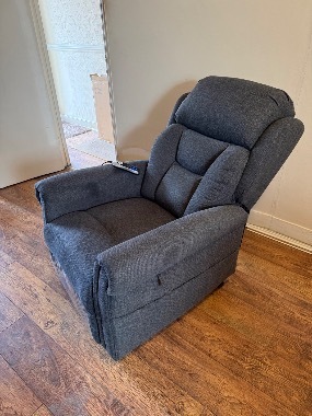 Dallux Nevis Dual-Motor Rise & Recline Armchair