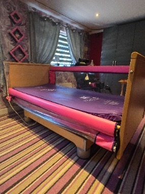Fully electric  bed with sides 