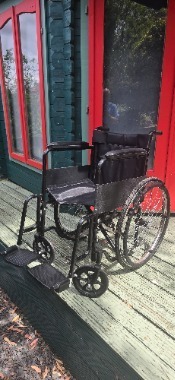 Manual wheelchair 