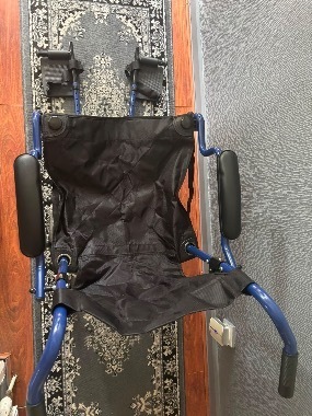 Lightweight foldable wheelchair