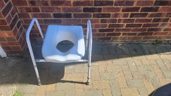 2 x raised toilet seat & perching stool
