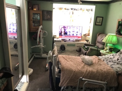 Uno. 2 man hoist never used 