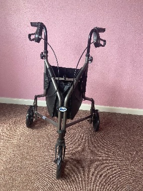 Lightweight Tri-Wheel Folding Walker