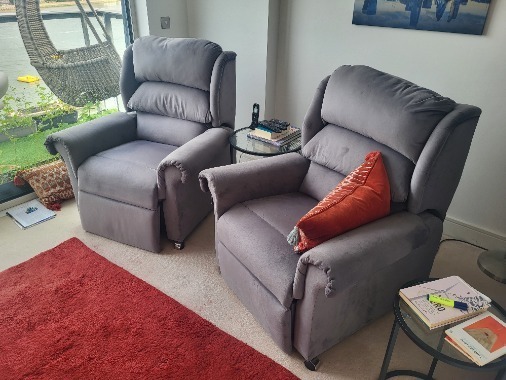 Riser / Recliner armchairs