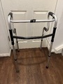 EliteCare - Hi riser walking frame / zimmer