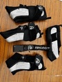 4x ankle Aircast A-60 medium support. Left foot