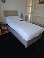 Single electric adjustable bed